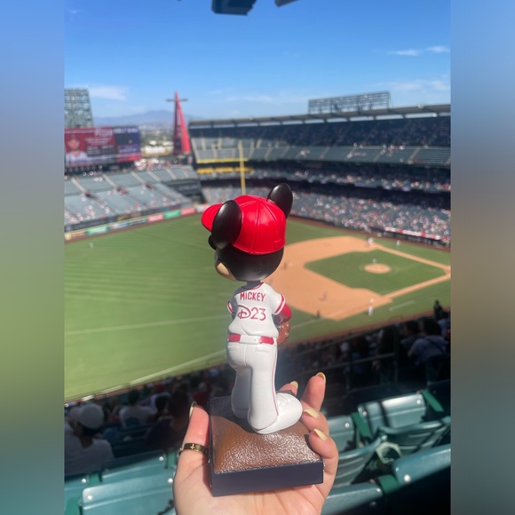 Mickey Mouse Angels Baseball D23 Bobblehead - Picture 3 of 4